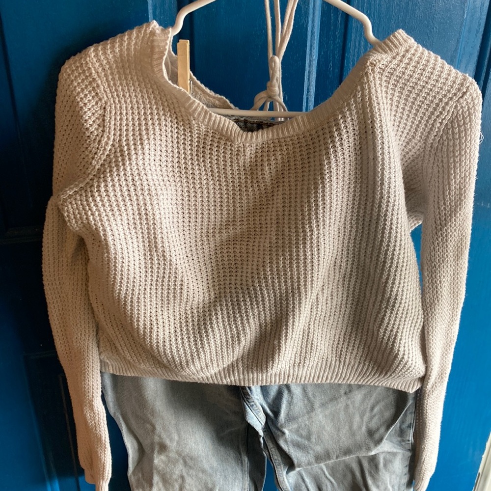 H & M white sweater small. Zara jeans size 4
